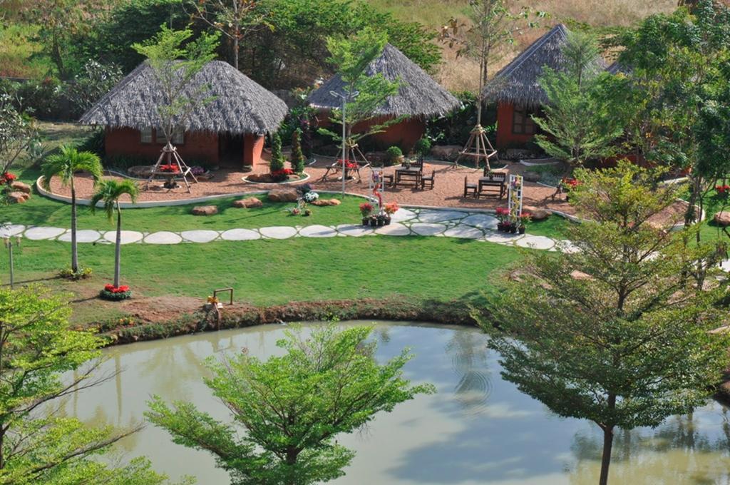 The Charm Boutique Resort Khon Kaen Extérieur photo