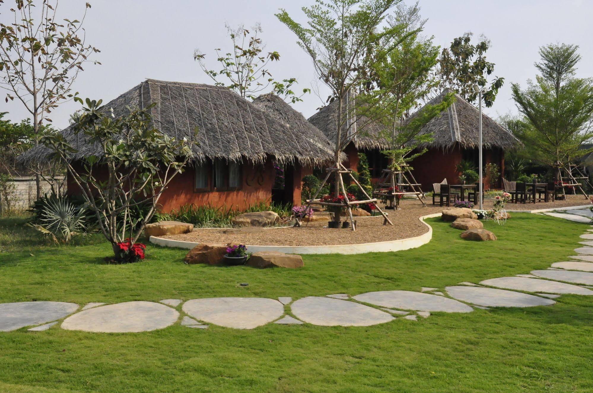 The Charm Boutique Resort Khon Kaen Extérieur photo